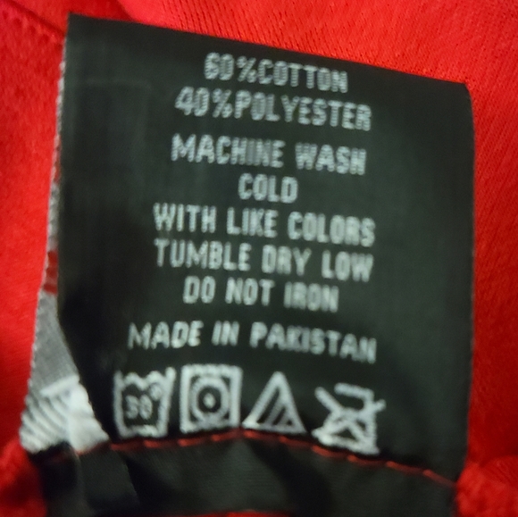 NWT Men's 2 piece short set, size large - Picture 6 of 8